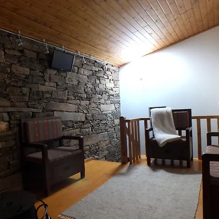 Bairro Do Casal - Turismo D'aldeia וילה נובה דה פוז קואה